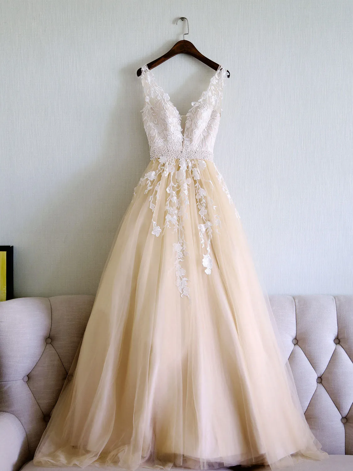 Champagne V Neck Tulle Lace Applique Long Prom Dress Evening Dress