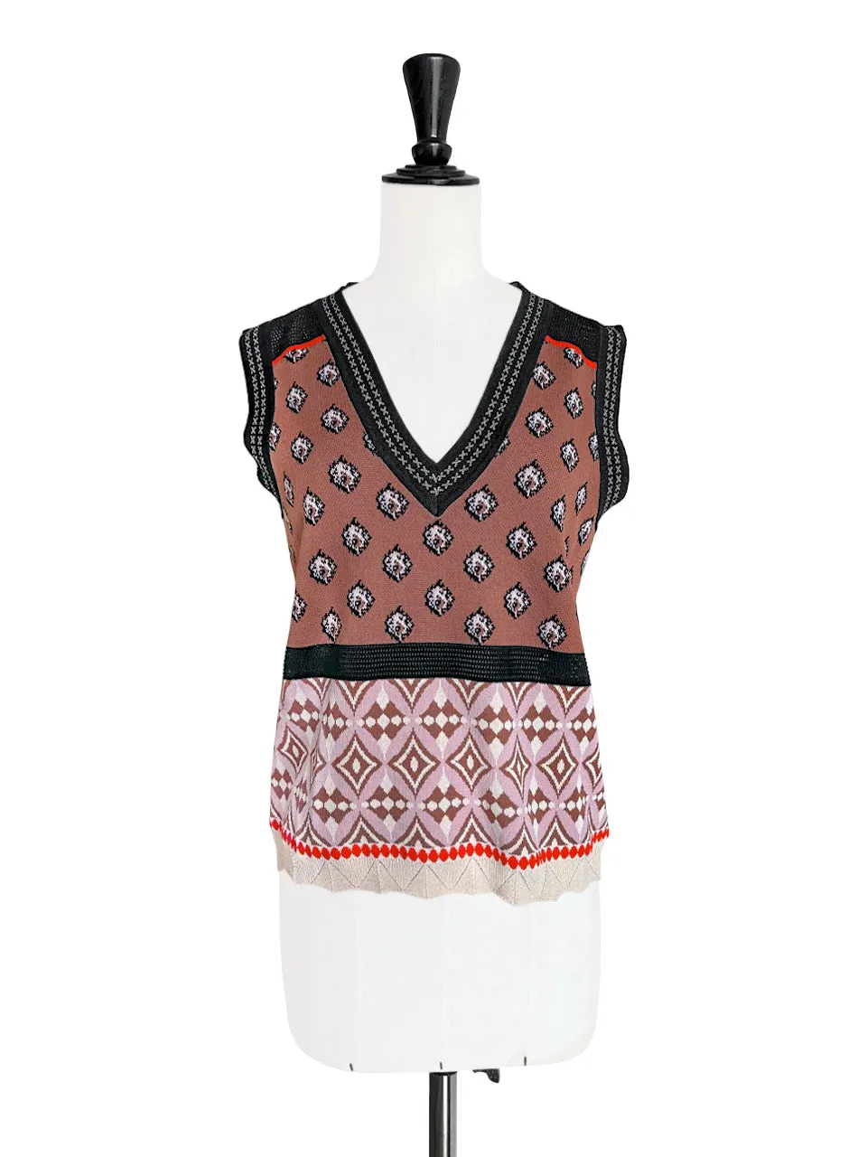 Chestnut Mosaic Pattern Knitted Sleeveless V-neck Sweater