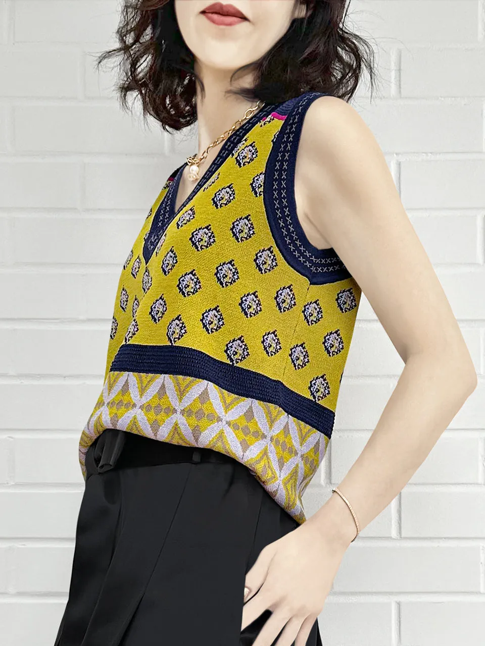 Citron Yellow Mosaic Pattern Knitted Sleeveless V-neck Sweater