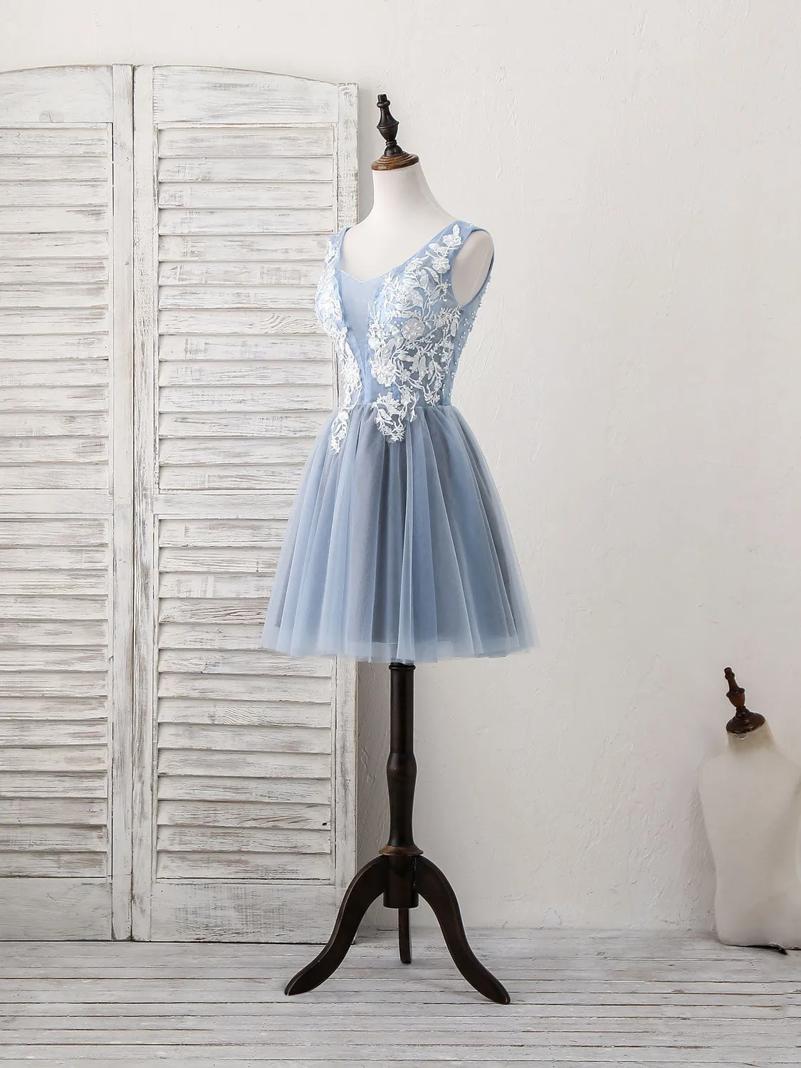 Cute Blue V Neck Tulle Lace Applique Short Prom Dress Blue Homecoming Dress