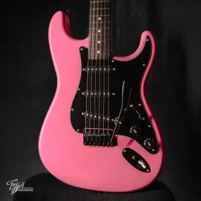 Fender Japan '62 Stratocaster ST62-70 Barbie Pink 1991