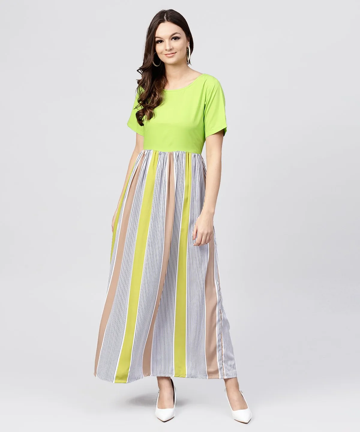 Green Colored Maxi Dress With Round Neck And Half Sleeves