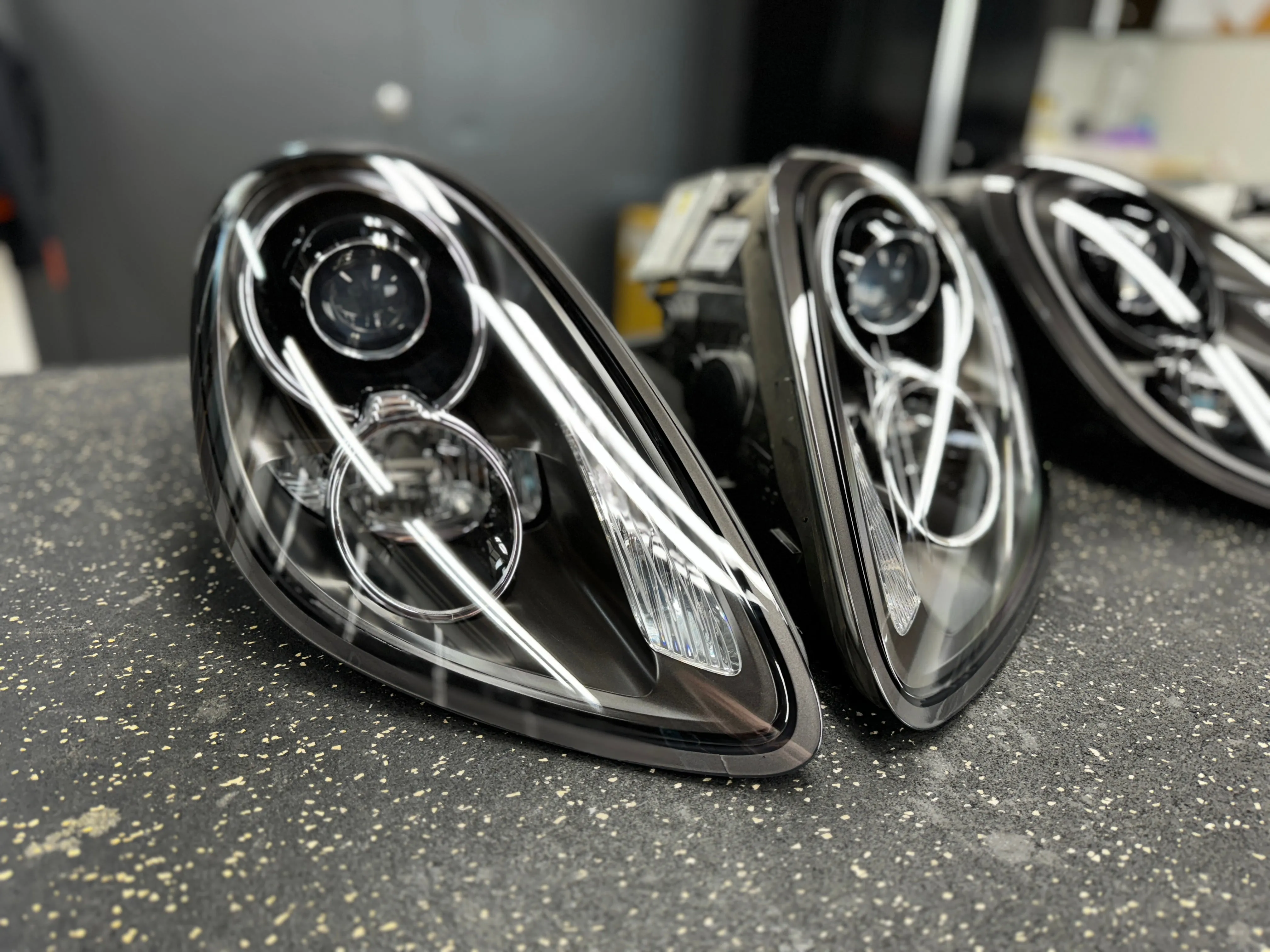 Porsche Cayman / Boxster 981 Headlight Lens Replacement Service