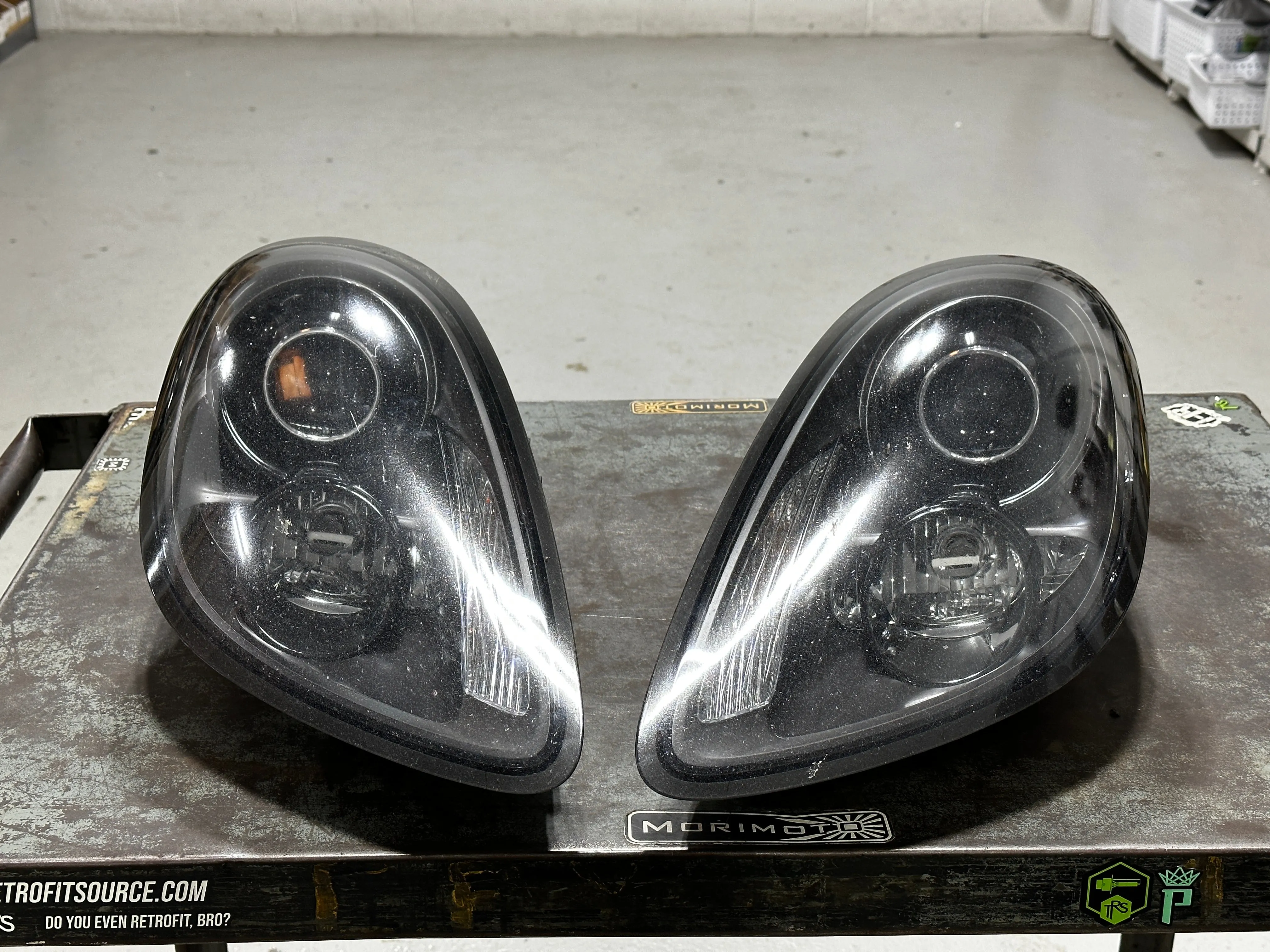 Porsche Cayman / Boxster 981 Headlight Lens Replacement Service