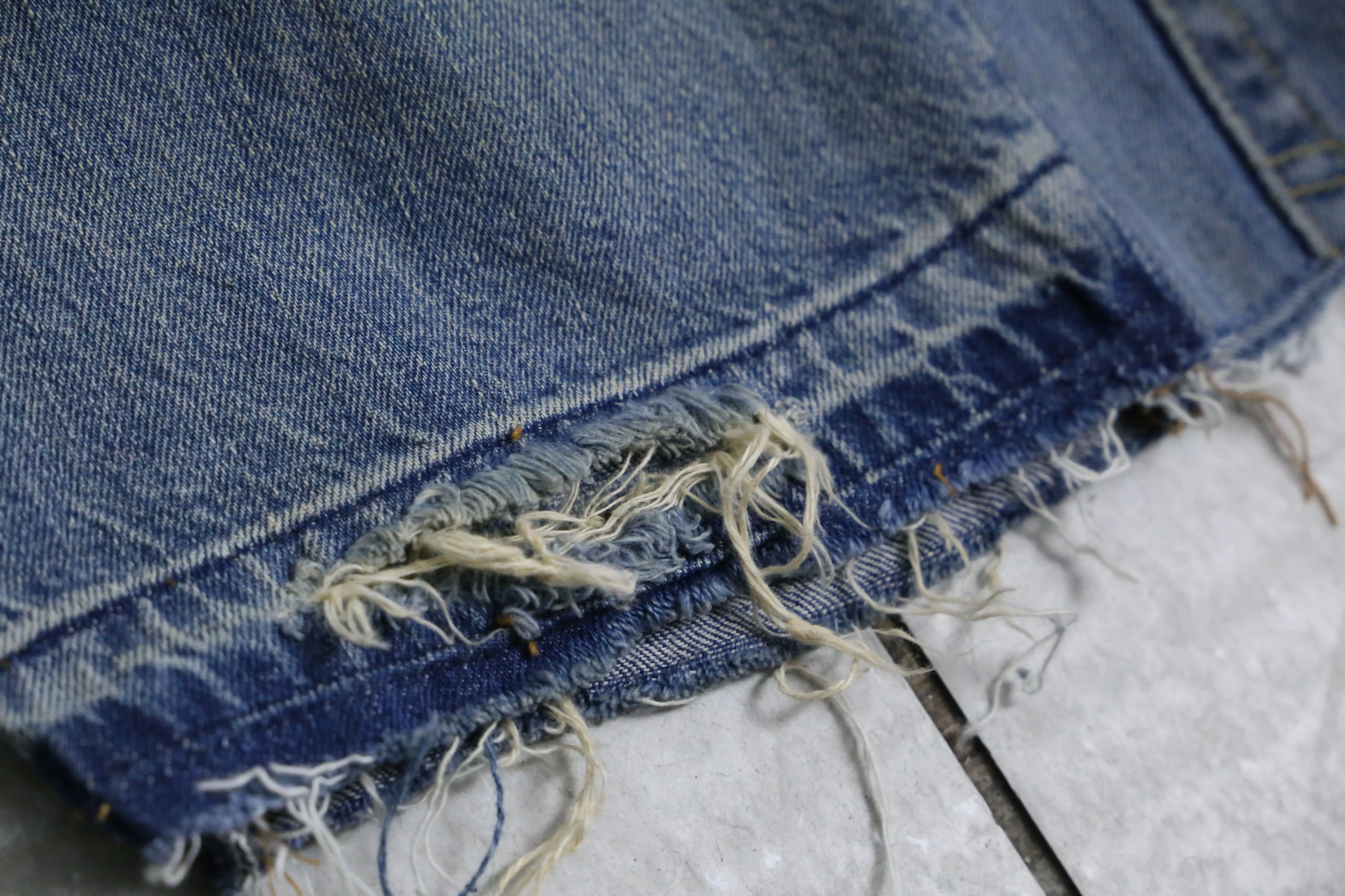 "Re:make" hole design flare denim pants