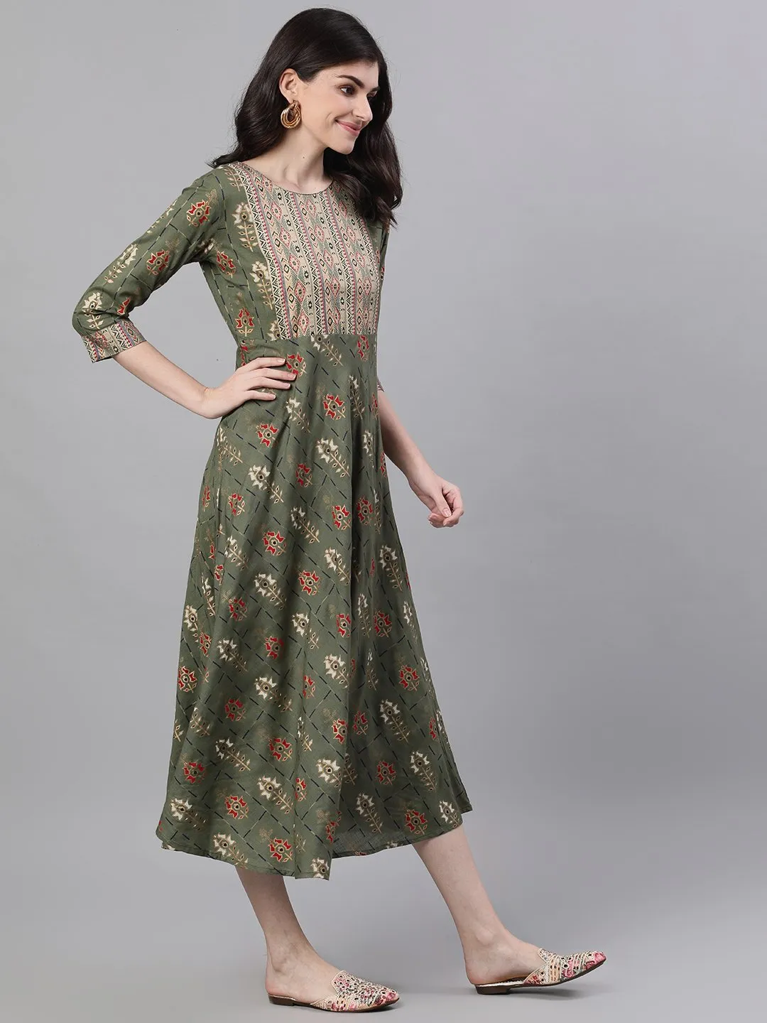 Women Green Geometric Printed Round Neck Cotton Maxi Dress