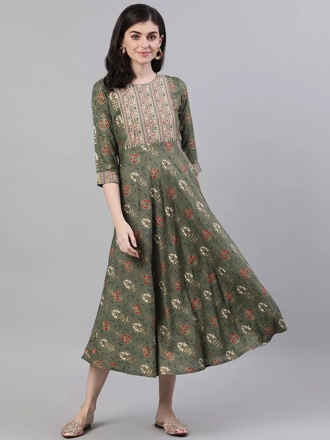 Women Green Geometric Printed Round Neck Cotton Maxi Dress