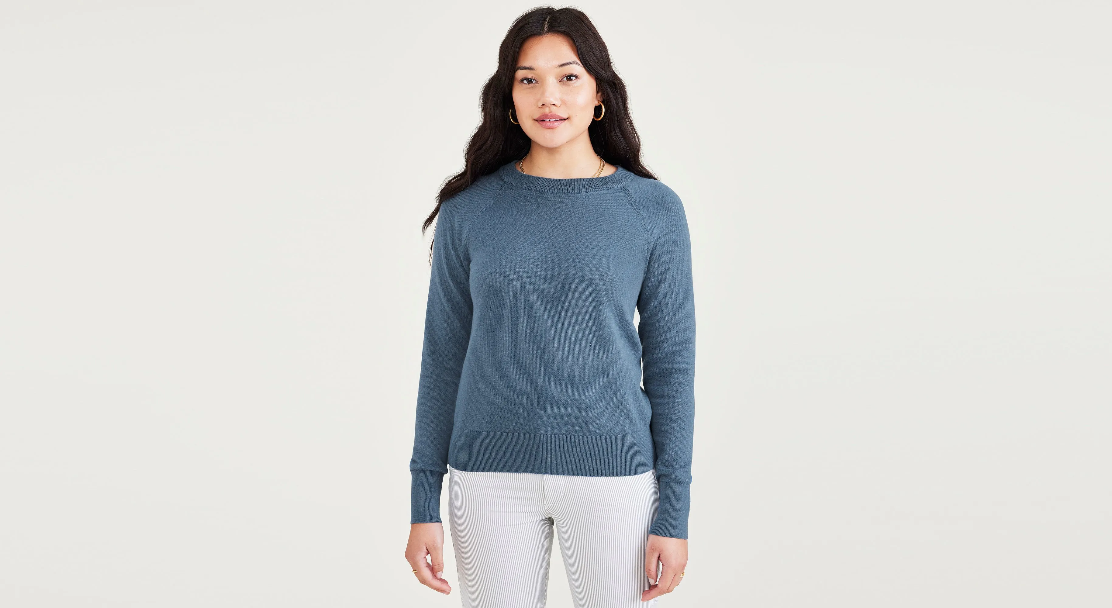 Women's Classic Fit Crewneck Sweater